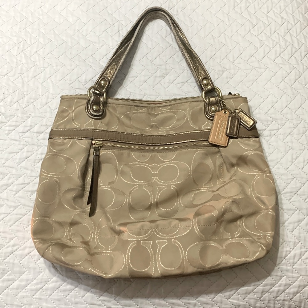 Coach Shoulder Bag Signature C